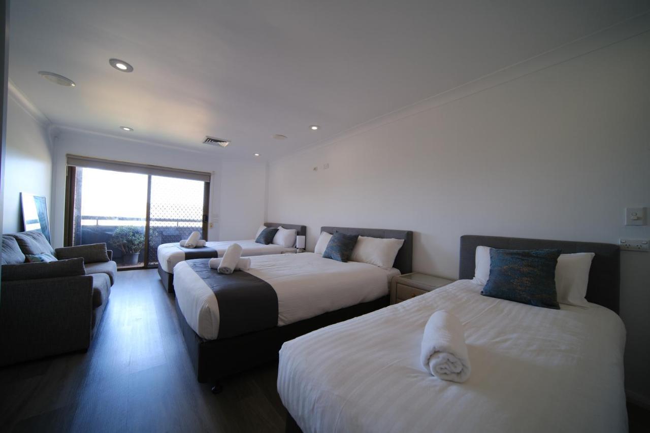Lakeside Inn Wollongong Primbee Экстерьер фото