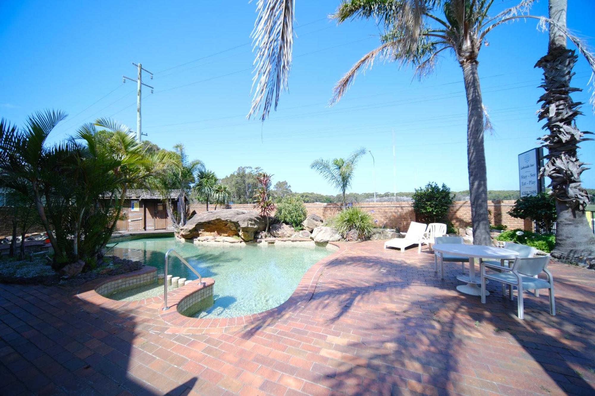 Lakeside Inn Wollongong Primbee Экстерьер фото