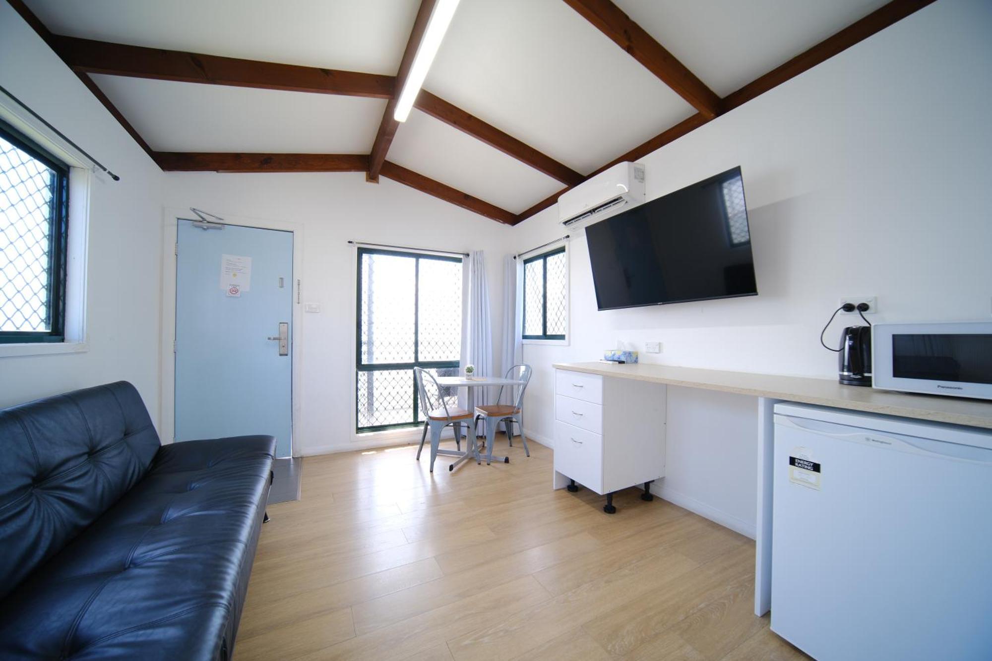 Lakeside Inn Wollongong Primbee Экстерьер фото